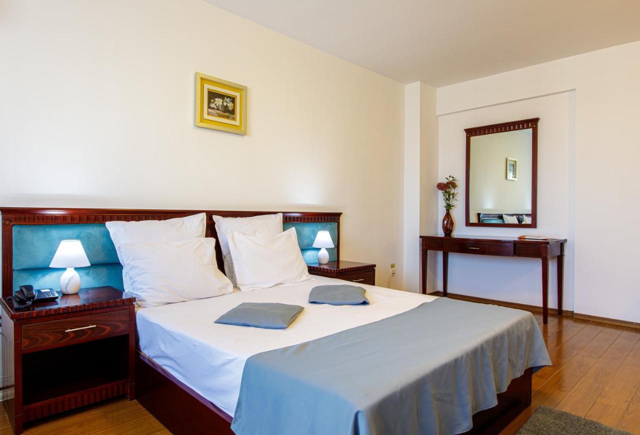 Lira Pacific Aparthotel コンスタンツァ エクステリア 写真