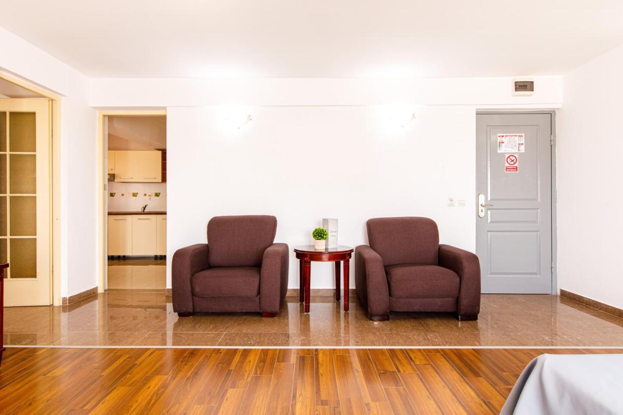 Lira Pacific Aparthotel コンスタンツァ エクステリア 写真