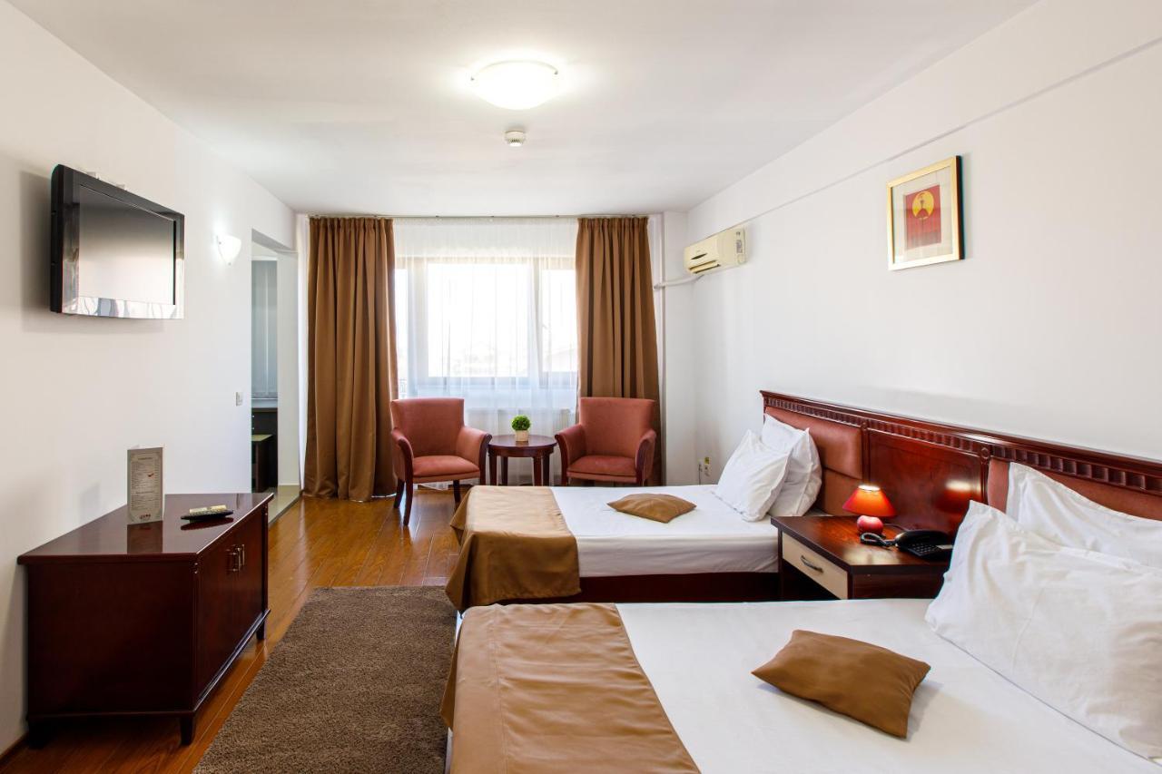 Lira Pacific Aparthotel コンスタンツァ エクステリア 写真