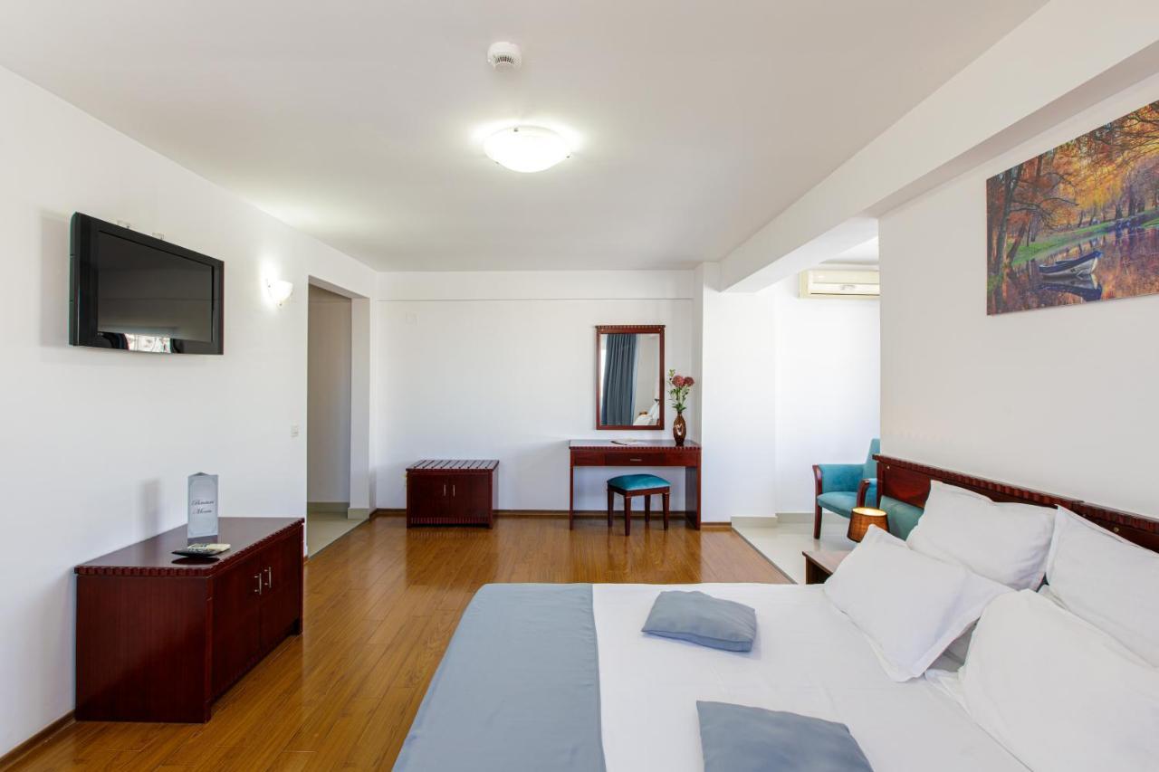 Lira Pacific Aparthotel コンスタンツァ エクステリア 写真
