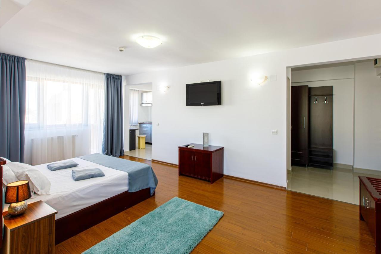 Lira Pacific Aparthotel コンスタンツァ エクステリア 写真