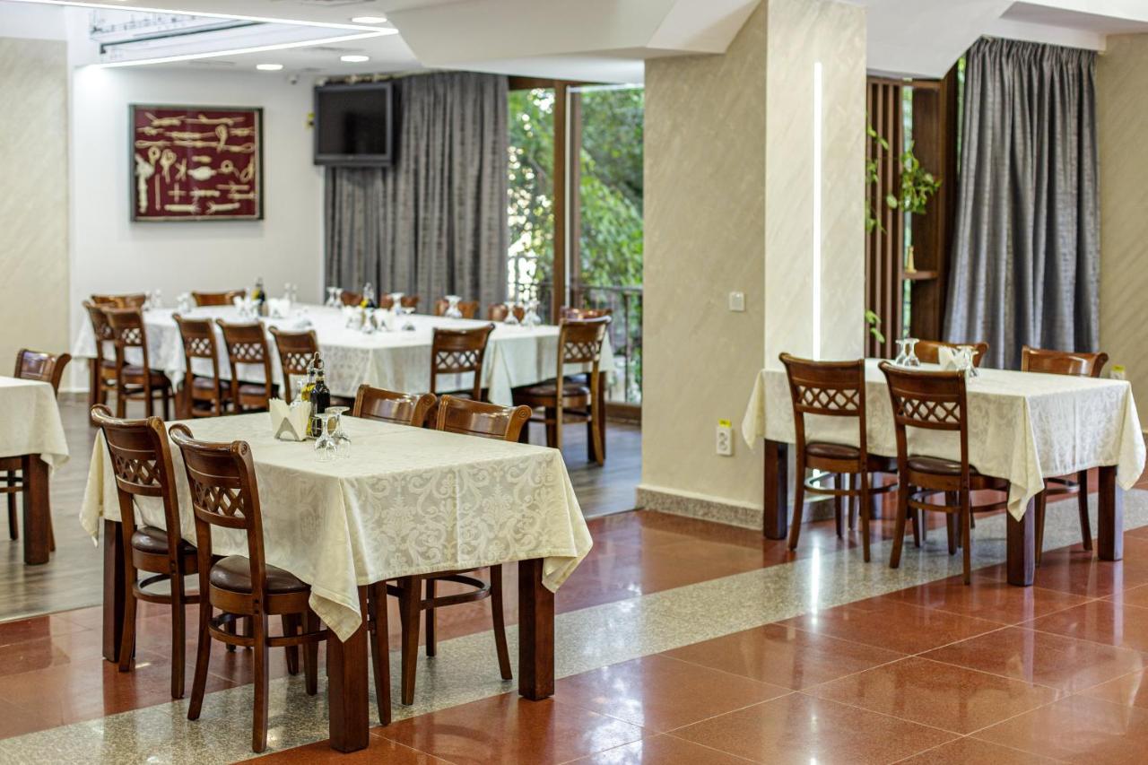 Lira Pacific Aparthotel コンスタンツァ エクステリア 写真